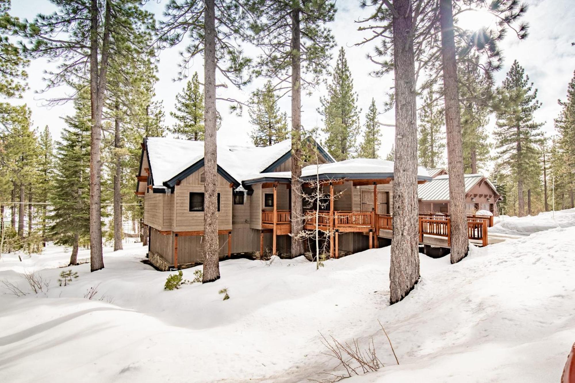 Coyote Moon By Avantstay Cabin Wsauna Mins From Dt Truckee Northstar Buitenkant foto