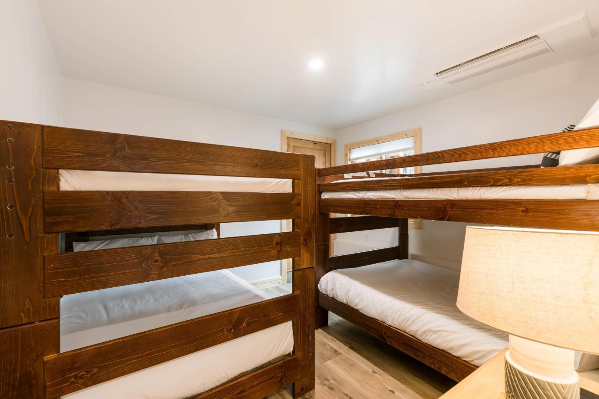 Coyote Moon By Avantstay Cabin Wsauna Mins From Dt Truckee Northstar Buitenkant foto